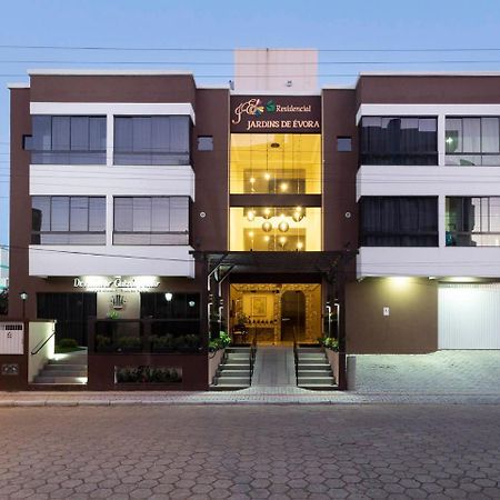 Apartamento Economico Para 4 Pessoas Em Bombinhas Εξωτερικό φωτογραφία